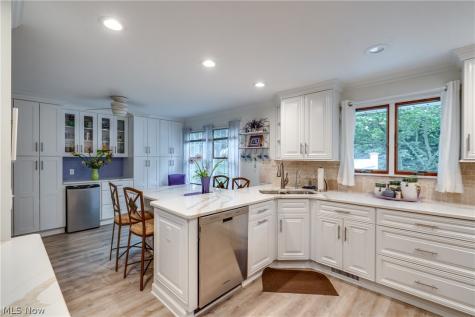 2420 Orchid Street NW North Canton OH 44720