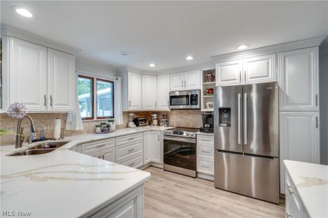 2420 Orchid Street NW North Canton OH 44720