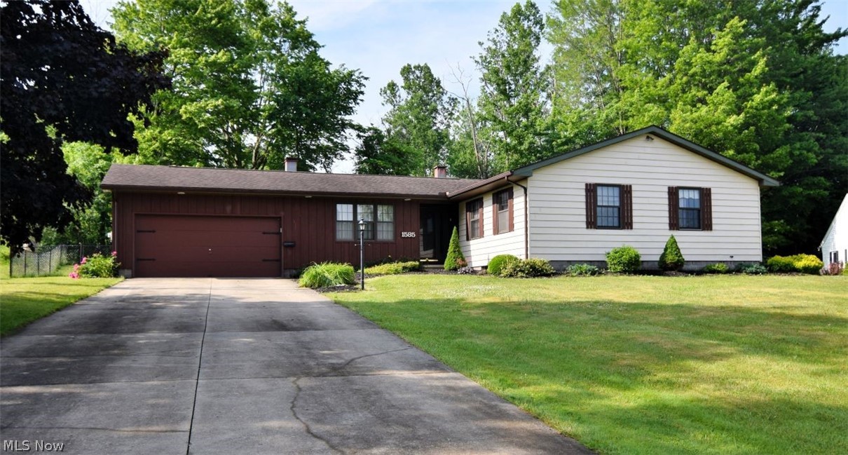1585 Hemlock Drive Ashtabula OH 44004