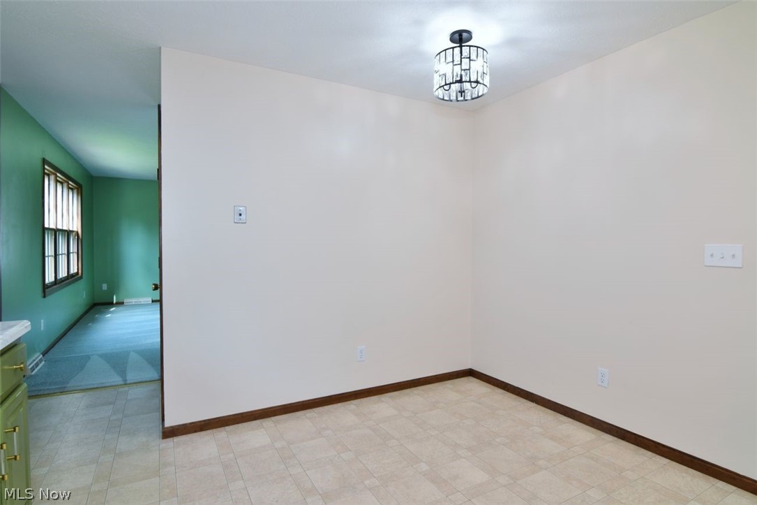 1585 Hemlock Drive Ashtabula OH 44004