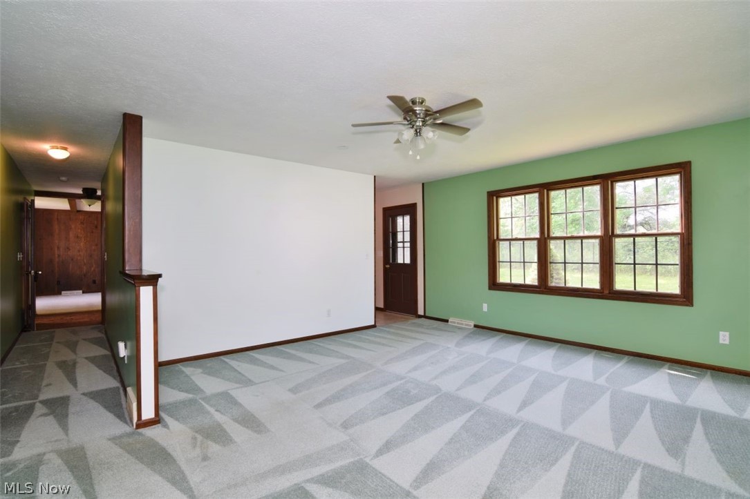 1585 Hemlock Drive Ashtabula OH 44004