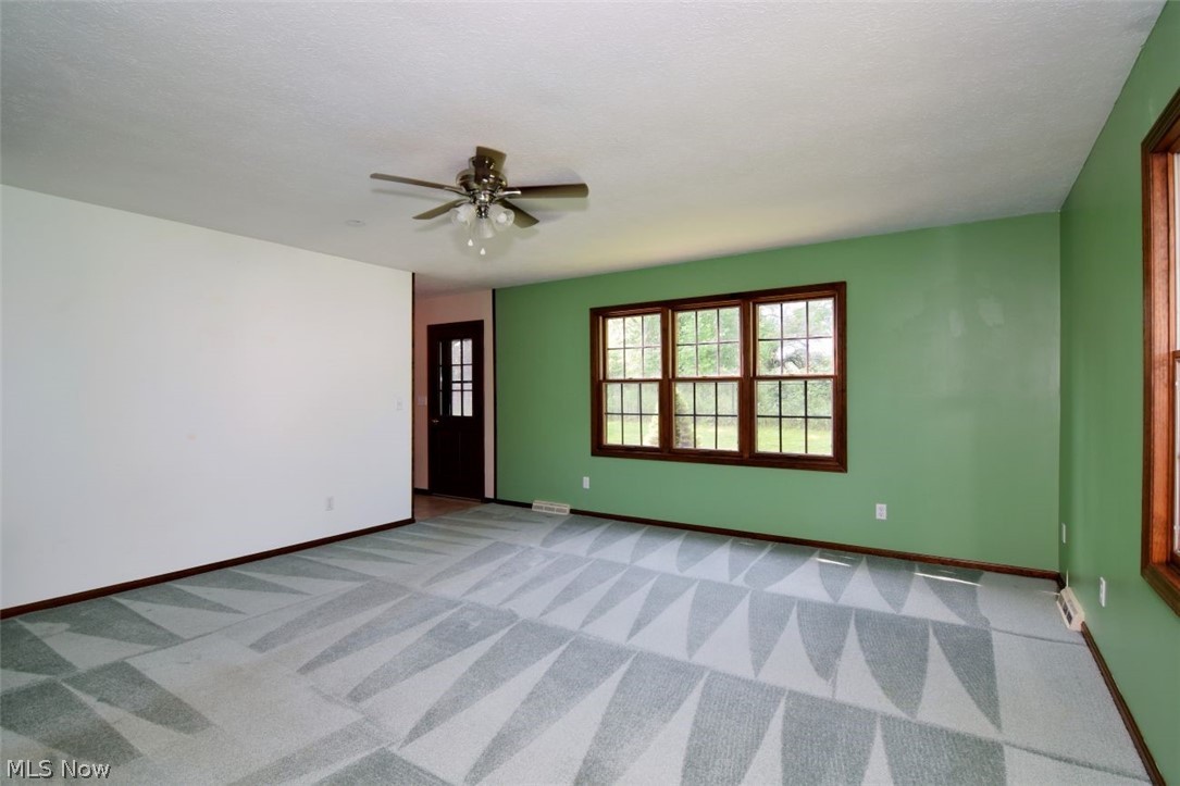 1585 Hemlock Drive Ashtabula OH 44004