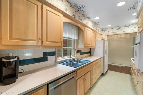 1254 Cherry Lane Uniontown OH 44685