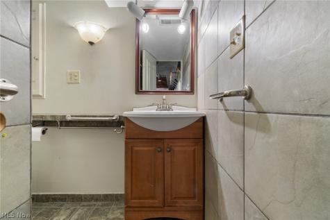 1254 Cherry Lane Uniontown OH 44685