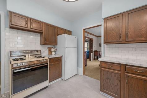 17311 Westdale Avenue Cleveland OH 44135