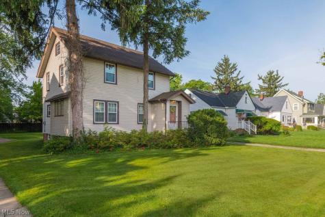 17311 Westdale Avenue Cleveland OH 44135