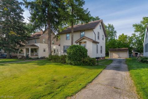 17311 Westdale Avenue Cleveland OH 44135