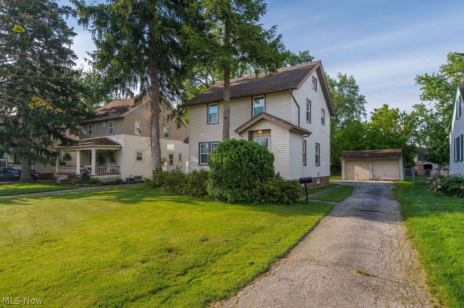 17311 Westdale Avenue Cleveland OH 44135