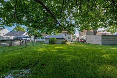 17311 Westdale Avenue Cleveland OH 44135
