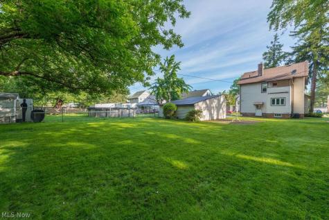 17311 Westdale Avenue Cleveland OH 44135