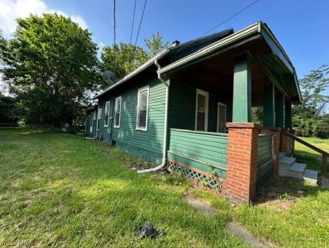 14808 Pepper Avenue Cleveland OH 44110