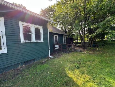 14808 Pepper Avenue Cleveland OH 44110