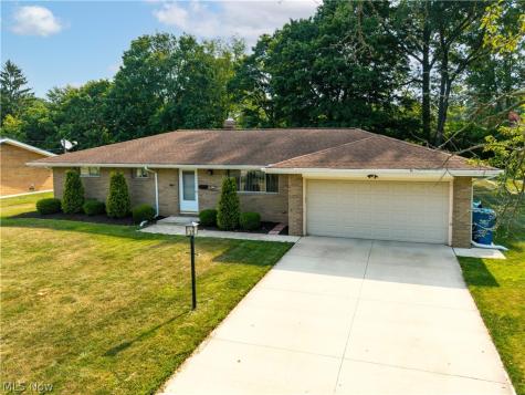 5139 Evergreen Drive North Olmsted OH 44070