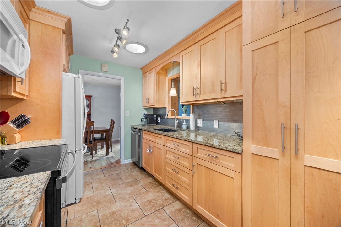 5139 Evergreen Drive North Olmsted OH 44070