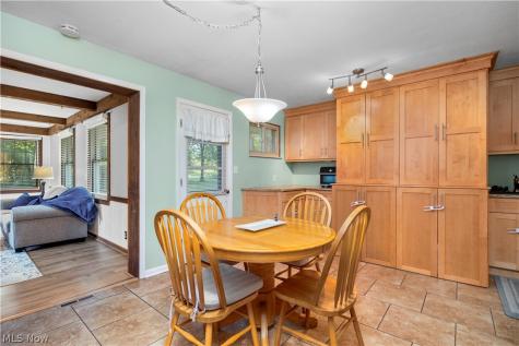 5139 Evergreen Drive North Olmsted OH 44070
