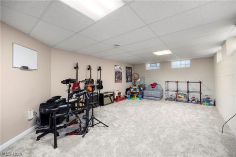 5139 Evergreen Drive North Olmsted OH 44070