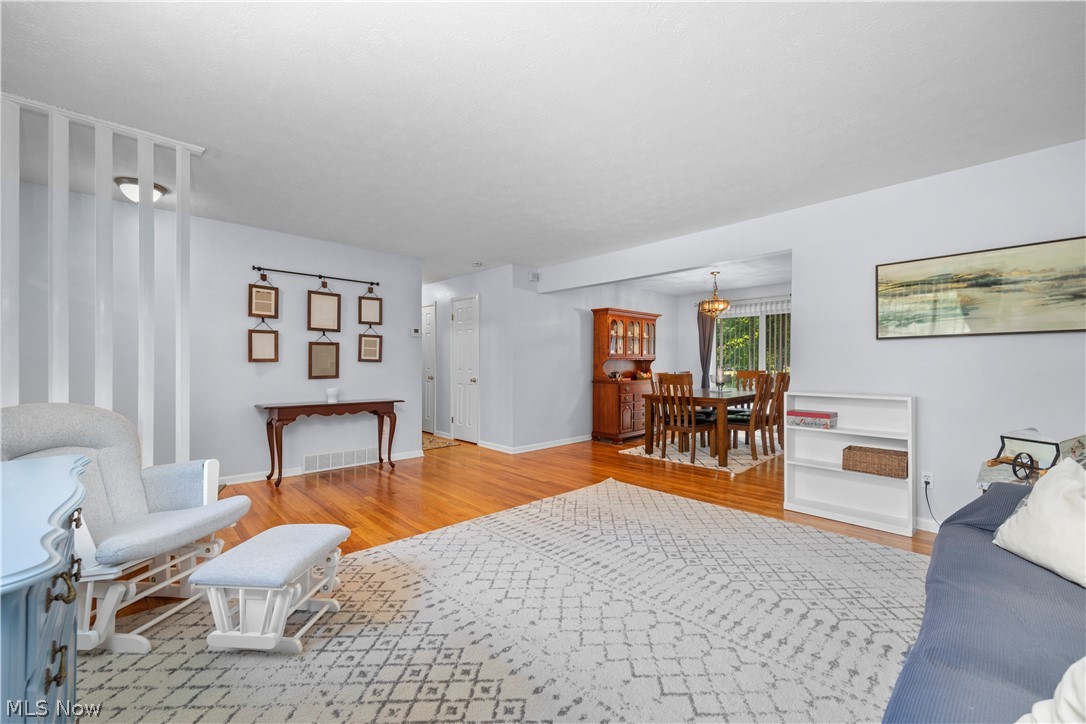 5139 Evergreen Drive North Olmsted OH 44070