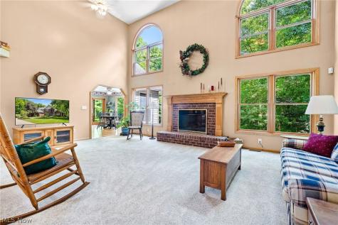 1473 Ridgemont Trail Hinckley OH 44233