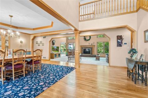 1473 Ridgemont Trail Hinckley OH 44233