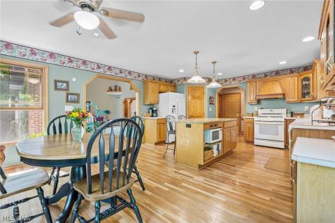 1473 Ridgemont Trail Hinckley OH 44233