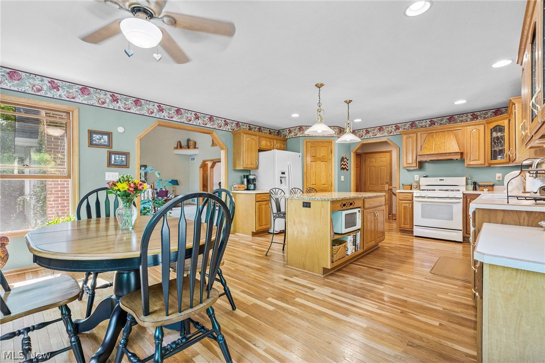 1473 Ridgemont Trail Hinckley OH 44233
