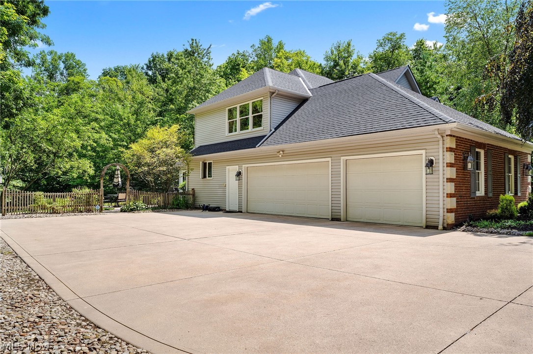 1473 Ridgemont Trail Hinckley OH 44233