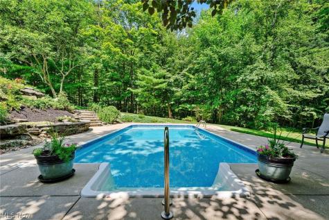 1473 Ridgemont Trail Hinckley OH 44233