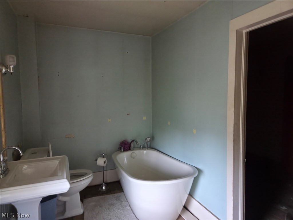 40 Walnut Street New London OH 44851