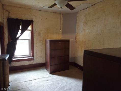 40 Walnut Street New London OH 44851
