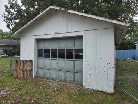 40 Walnut Street New London OH 44851
