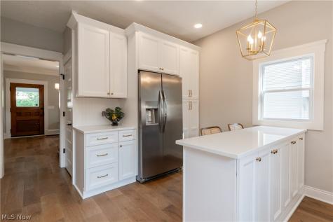 1302 W 111th Street Cleveland OH 44102