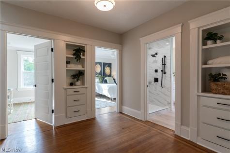 1302 W 111th Street Cleveland OH 44102
