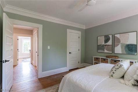 1302 W 111th Street Cleveland OH 44102