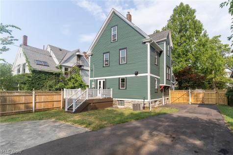1302 W 111th Street Cleveland OH 44102