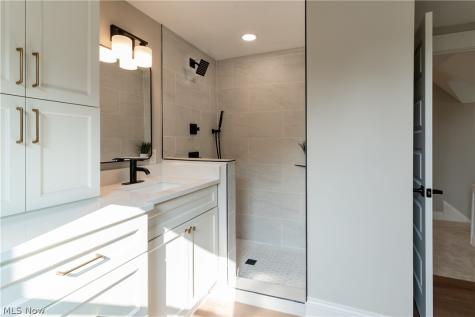 1302 W 111th Street Cleveland OH 44102