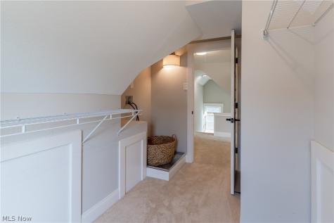 1302 W 111th Street Cleveland OH 44102