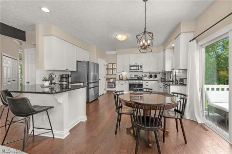 1359 Rome Circle Broadview Heights OH 44147
