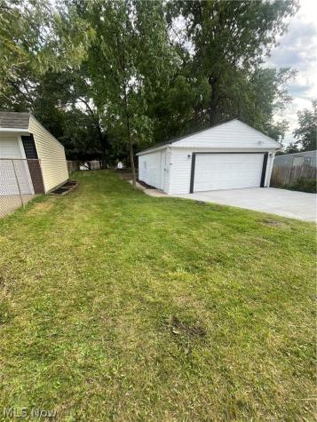 20120 Mccracken Road Maple Heights OH 44137