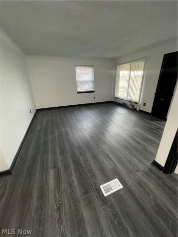 20120 Mccracken Road Maple Heights OH 44137