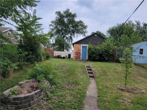 1008 Clinton Avenue SW Canton OH 44706