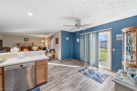 8294 Turquoise Avenue NE Canton OH 44721