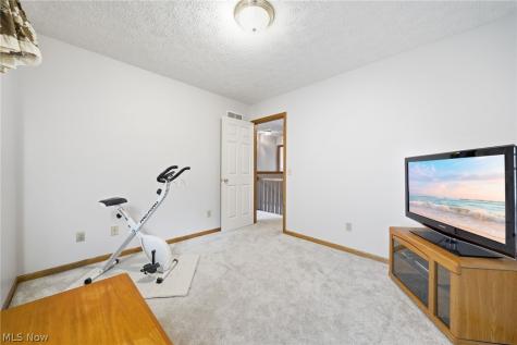 8294 Turquoise Avenue NE Canton OH 44721
