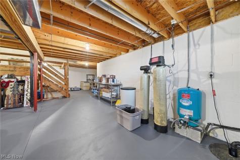 8294 Turquoise Avenue NE Canton OH 44721