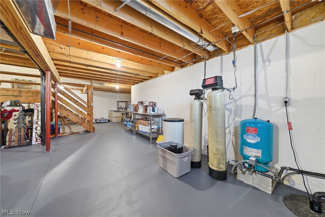 8294 Turquoise Avenue NE Canton OH 44721