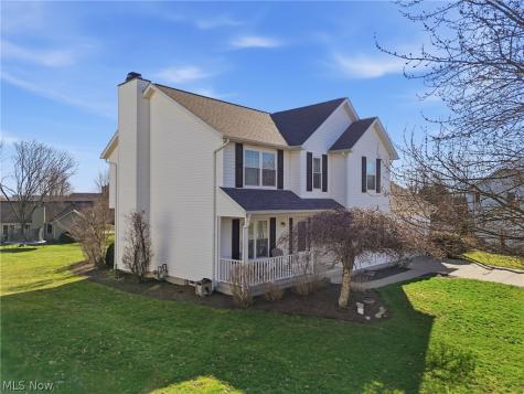8294 Turquoise Avenue NE Canton OH 44721