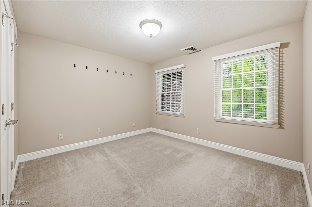 2520 Eastpoint Heights Drive SE Howland OH 44484