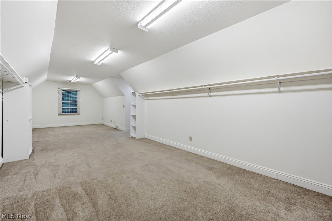 2520 Eastpoint Heights Drive SE Howland OH 44484