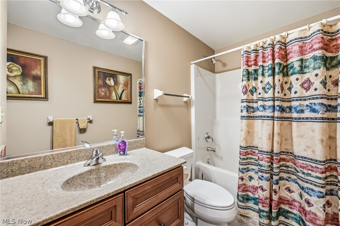 2520 Eastpoint Heights Drive SE Howland OH 44484