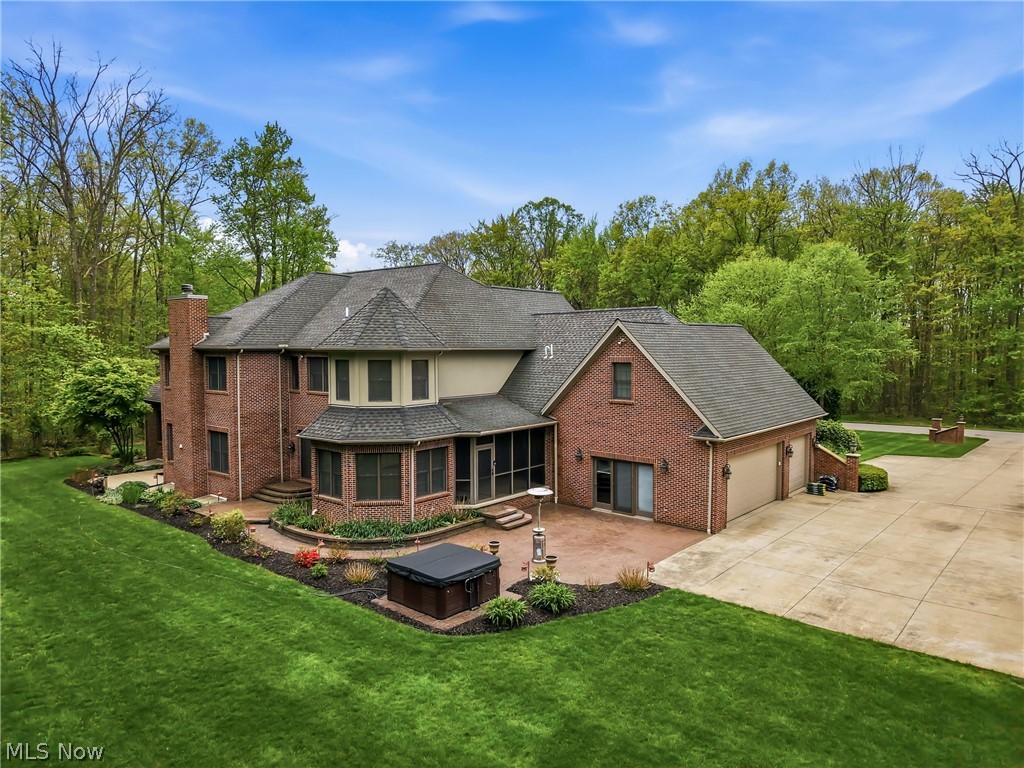 2520 Eastpoint Heights Drive SE Howland OH 44484