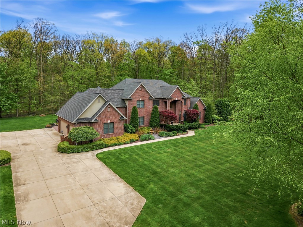 2520 Eastpoint Heights Drive SE Howland OH 44484